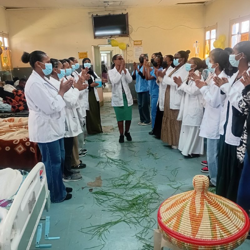 Ethiopian New Year Celebration with Patients and Health Workers — photo 1
